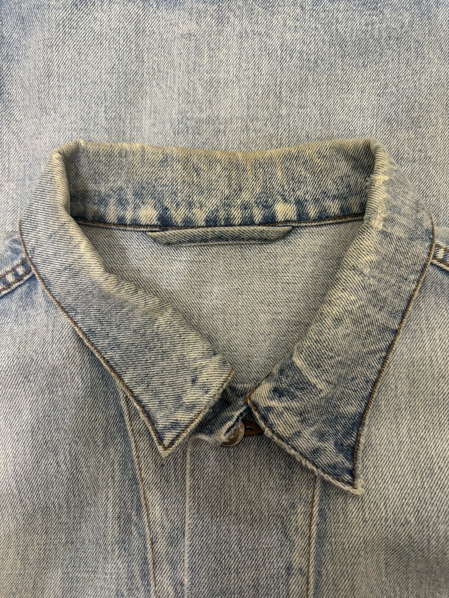 Balenciaga Balenciaga white and blue vintage denim jacket Size US L / EU 52-54 / 3 - 3 Thumbnail
