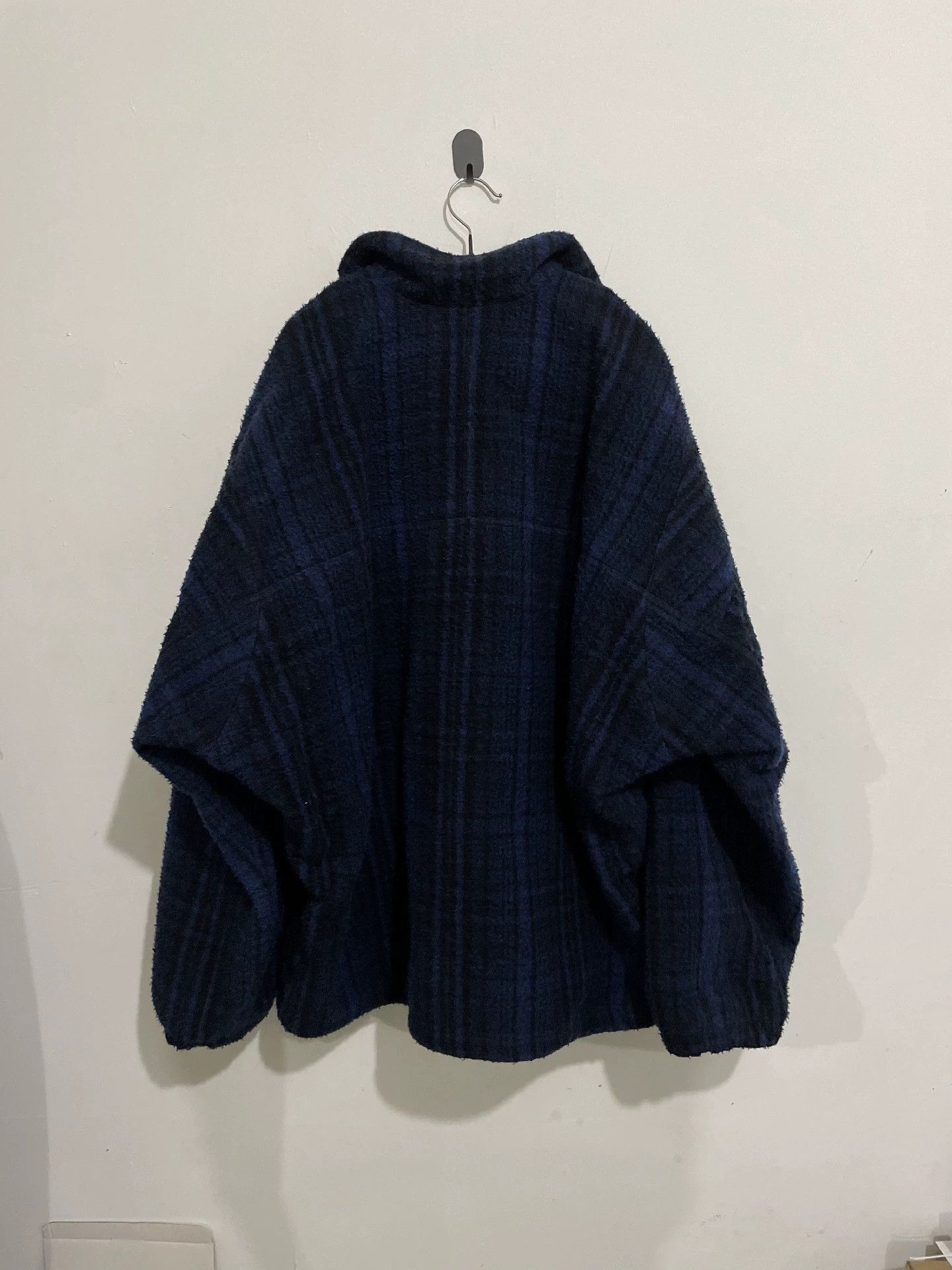 Balenciaga Balenciaga Double Hook Wool plaid Coat Size US M / EU 48-50 / 2 - 2 Thumbnail