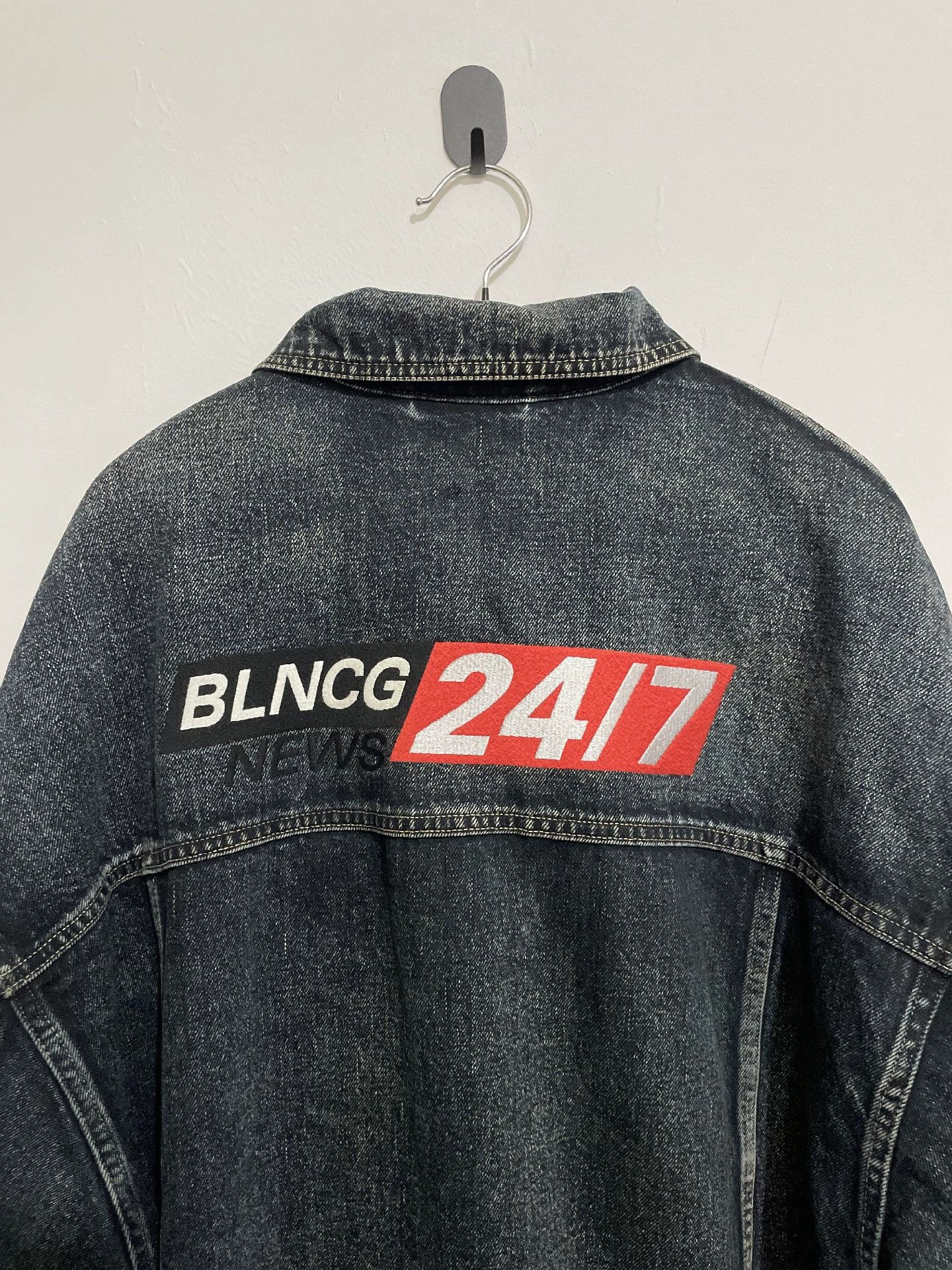 Balenciaga Balenciaga News Four Pocket Jacket Size US M / EU 48-50 / 2 - 3 Thumbnail