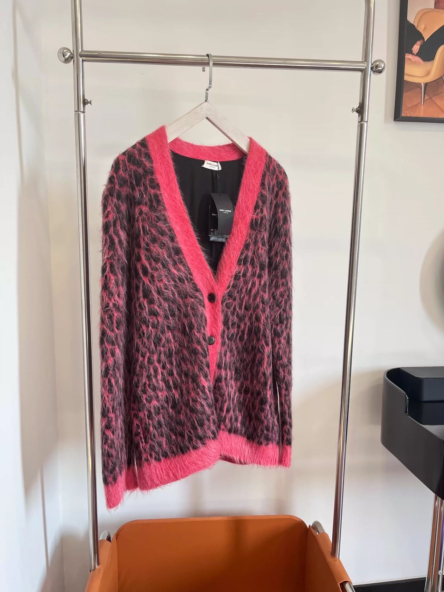 Saint Laurent Paris Saint Laurent Paris Leopard print sweater Size US XS / EU 42 / 0 - 6 Thumbnail