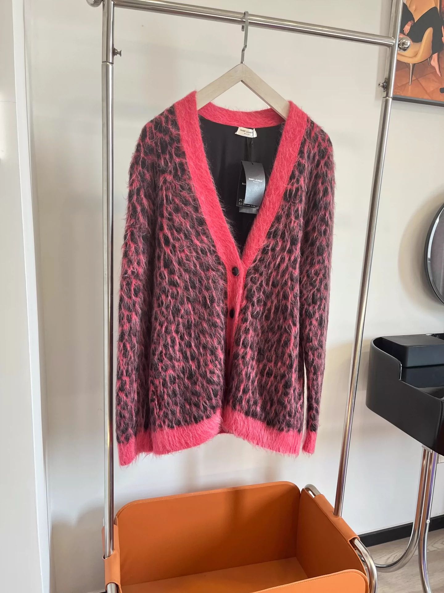 Saint Laurent Paris Saint Laurent Paris Leopard print sweater Size US XS / EU 42 / 0 - 7 Thumbnail
