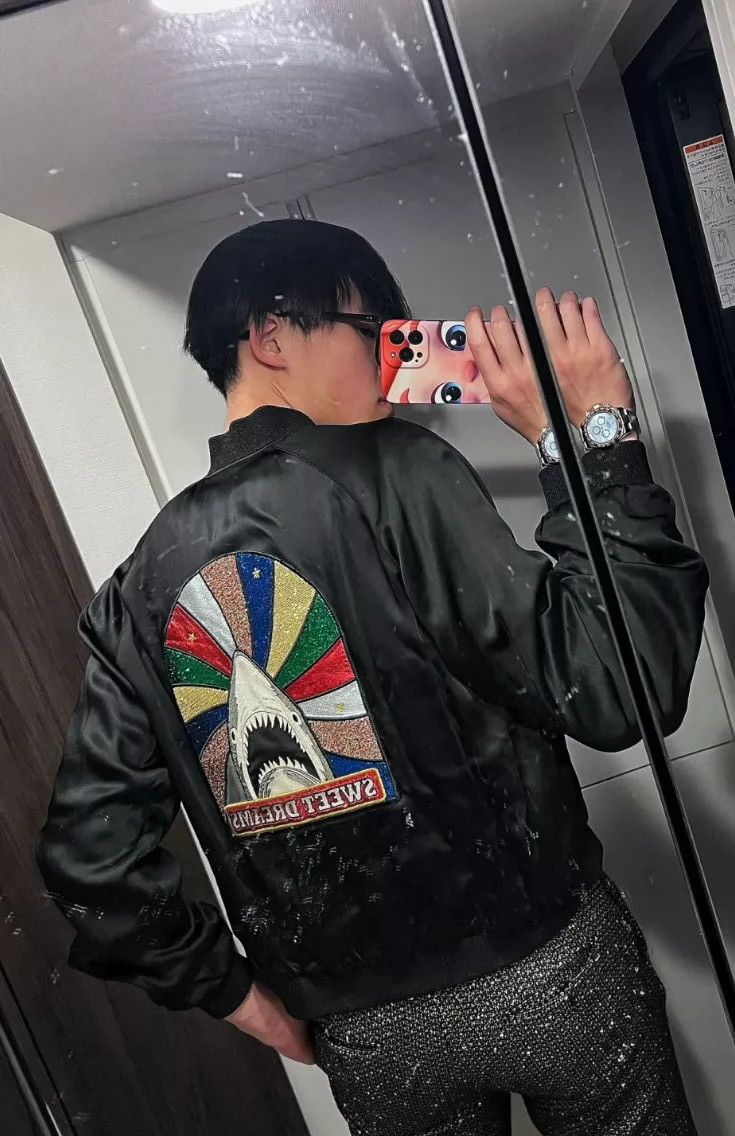 Saint Laurent Paris Saint Laurent Paris Shark satin jacket Size US M / EU 48-50 / 2 - 8 Thumbnail