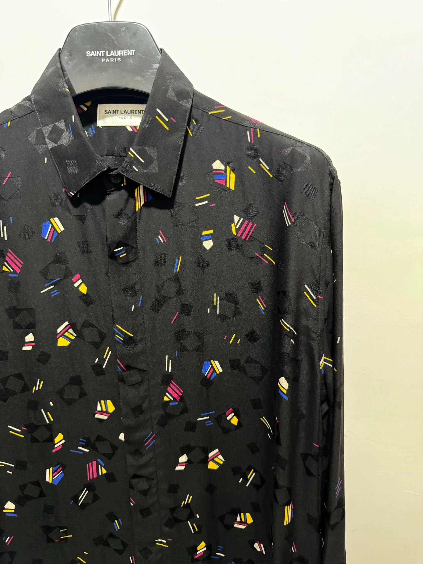 Saint Laurent Paris Saint Laurent Paris Geometric element mulberry silk shirt Size US S / EU 44-46 / 1 - 3 Thumbnail