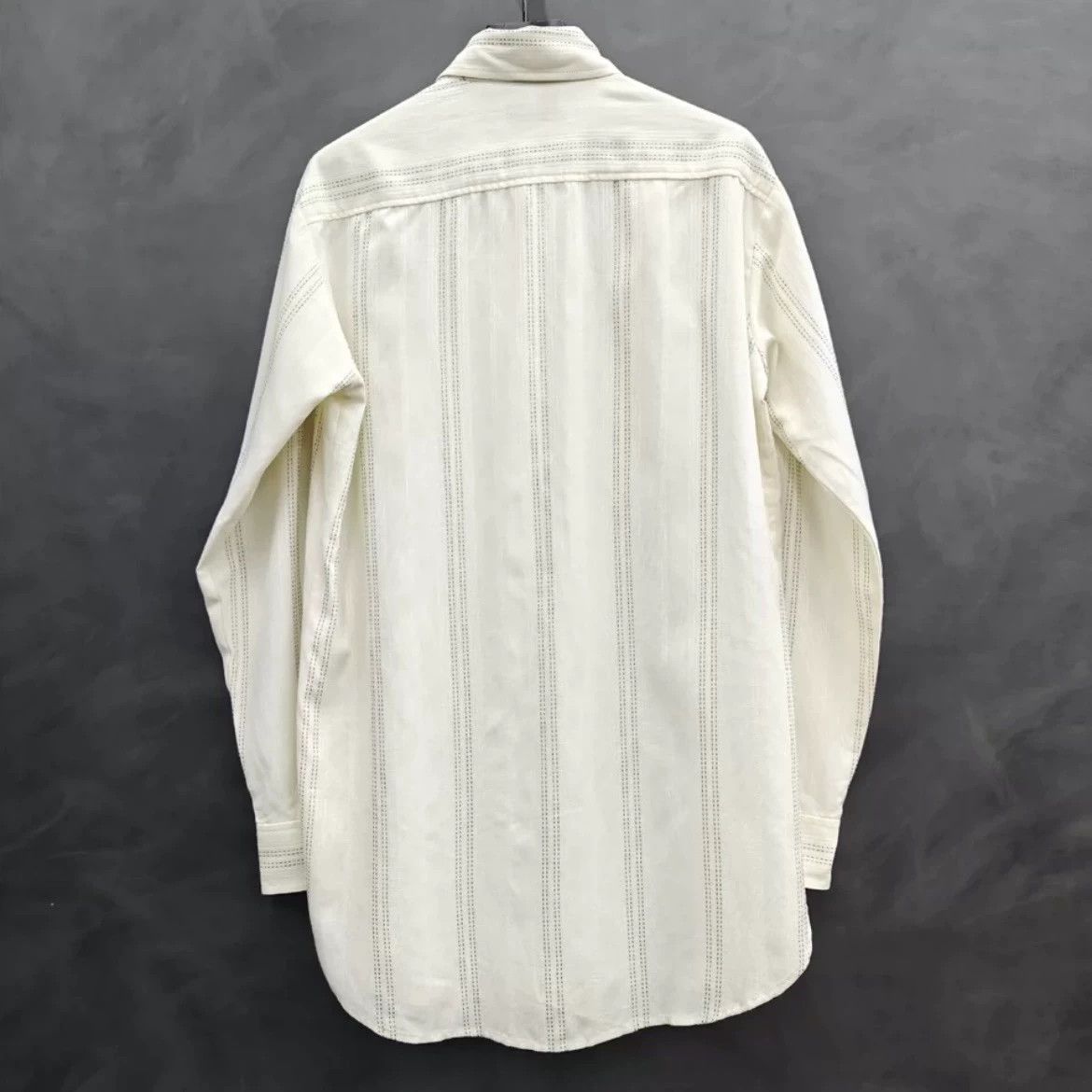 Saint Laurent Paris Saint Laurent Paris Camel colored mulberry silk long sleeved lapel shirt Size US XXS / EU 40 - 2 Thumbnail