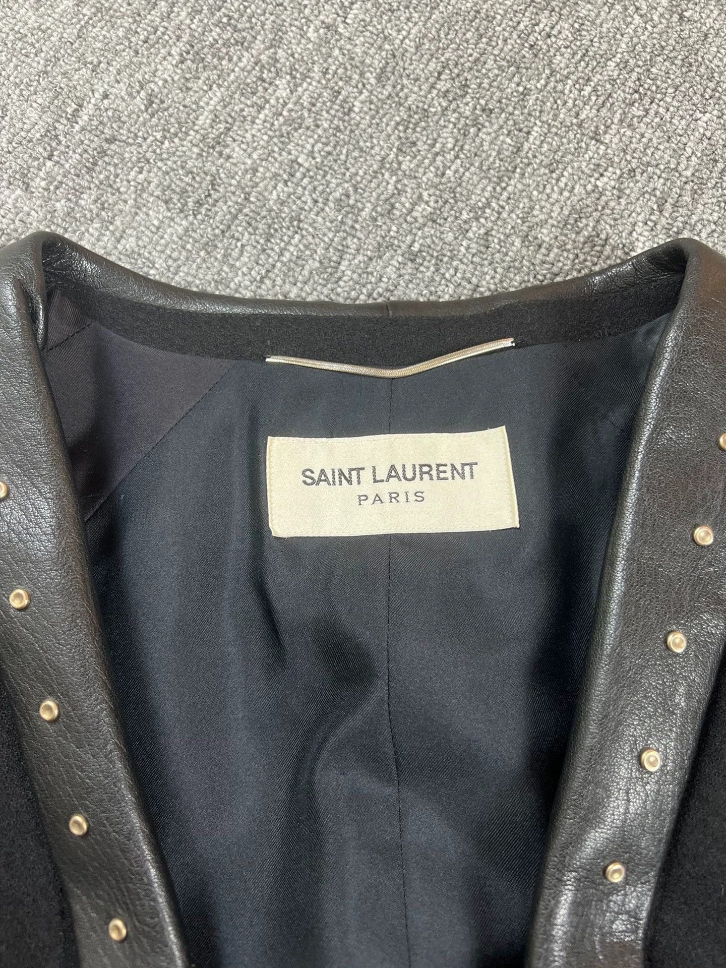 Saint Laurent Paris Saint Laurent Paris Riveted leather collar cloak Size US M / EU 48-50 / 2 - 3 Thumbnail