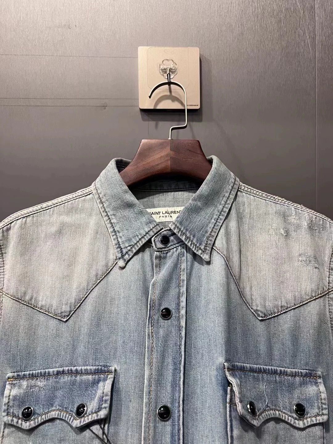 Saint Laurent Paris Saint Laurent Paris sleeved shirt Size US S / EU 44-46 / 1 - 3 Thumbnail