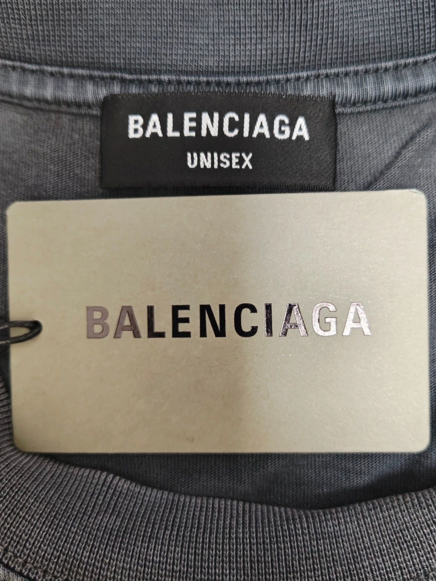 Balenciaga Balenciaga 22SS bat red embroidered distressed short sleeved shirt Size US XS / EU 42 / 0 - 4 Thumbnail