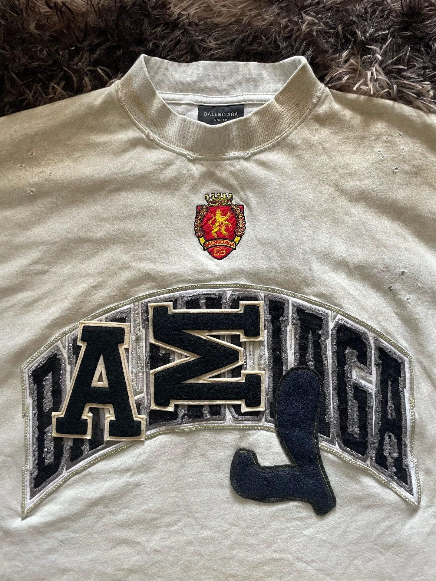 Balenciaga Balenciaga 23ss vintage mud dyed Manchester United short sleeved shirt Size US S / EU 44-46 / 1 - 2 Thumbnail