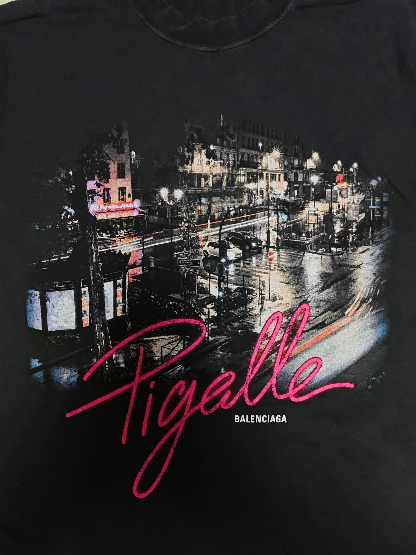 Balenciaga Balenciaga 24fw Paris Pigalle Street Night Scene Vintage Short Sleeve Size US S / EU 44-46 / 1 - 3 Thumbnail
