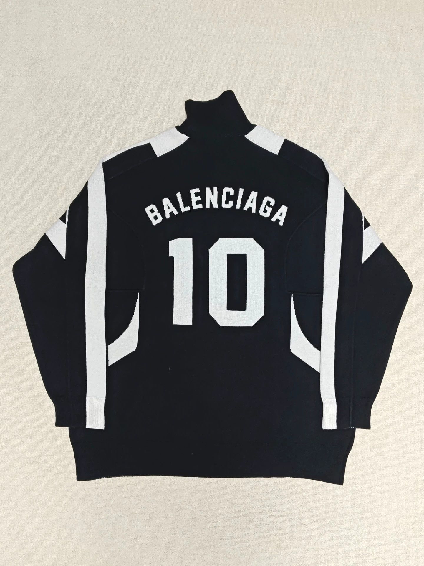 Balenciaga Balenciaga show football Blokecore black and white spliced knitted sweater jersey Size US M / EU 48-50 / 2 - 2 Thumbnail