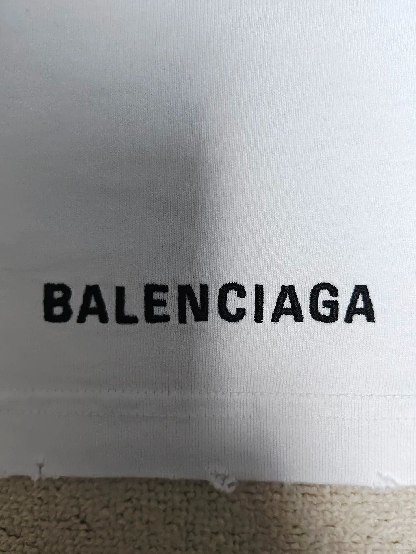 Balenciaga Balenciaga 24ss Qixi Love Embroidery Slogan Small Logo Minimal Destruction Short Sleeve Size US S / EU 44-46 / 1 - 4 Thumbnail