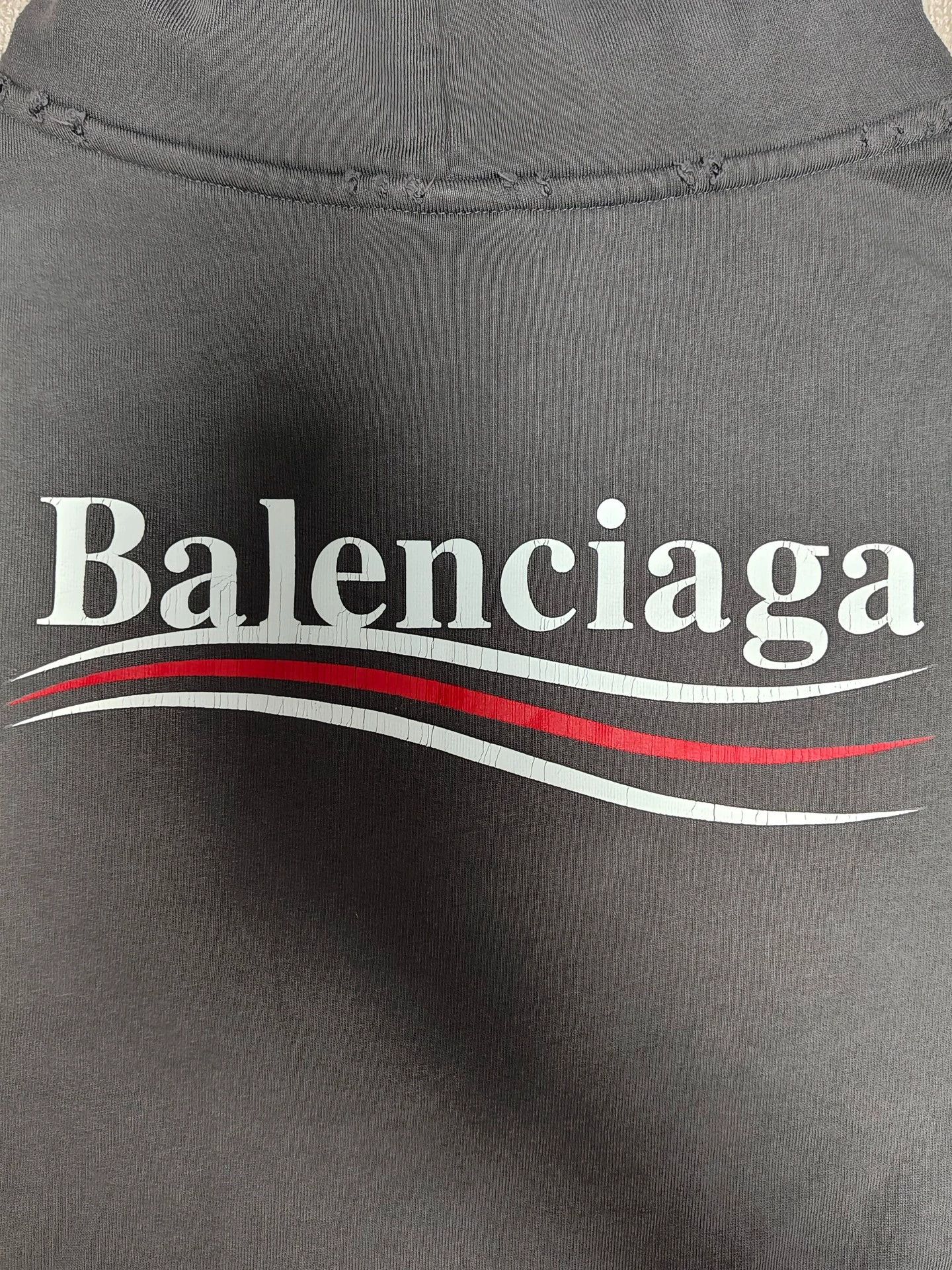 Balenciaga Balenciaga 23ss destroys Coca Cola print with shattered logo hooded sweatshirt Size US XS / EU 42 / 0 - 4 Thumbnail