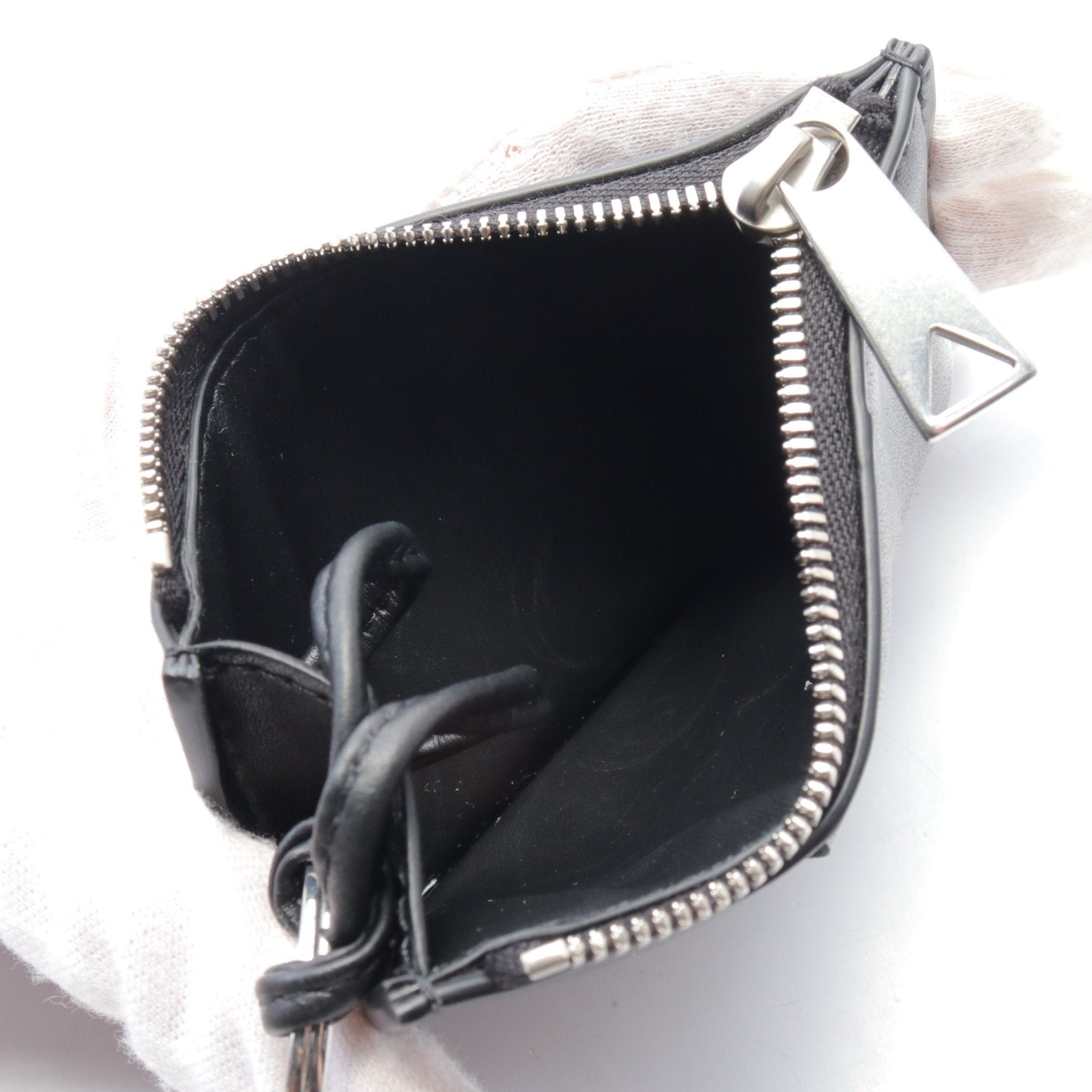 Bottega Veneta Bottega Veneta Cassette Coin Purse Leather Black With Key Ring Size ONE SIZE - 3 Thumbnail