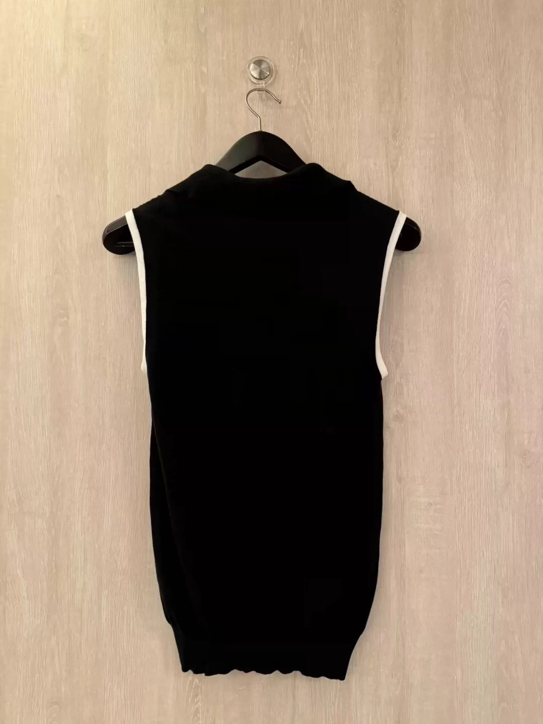 Saint Laurent Paris Saint Laurent Paris Knitted sleeveless polo shirt Size US S / EU 44-46 / 1 - 2 Thumbnail