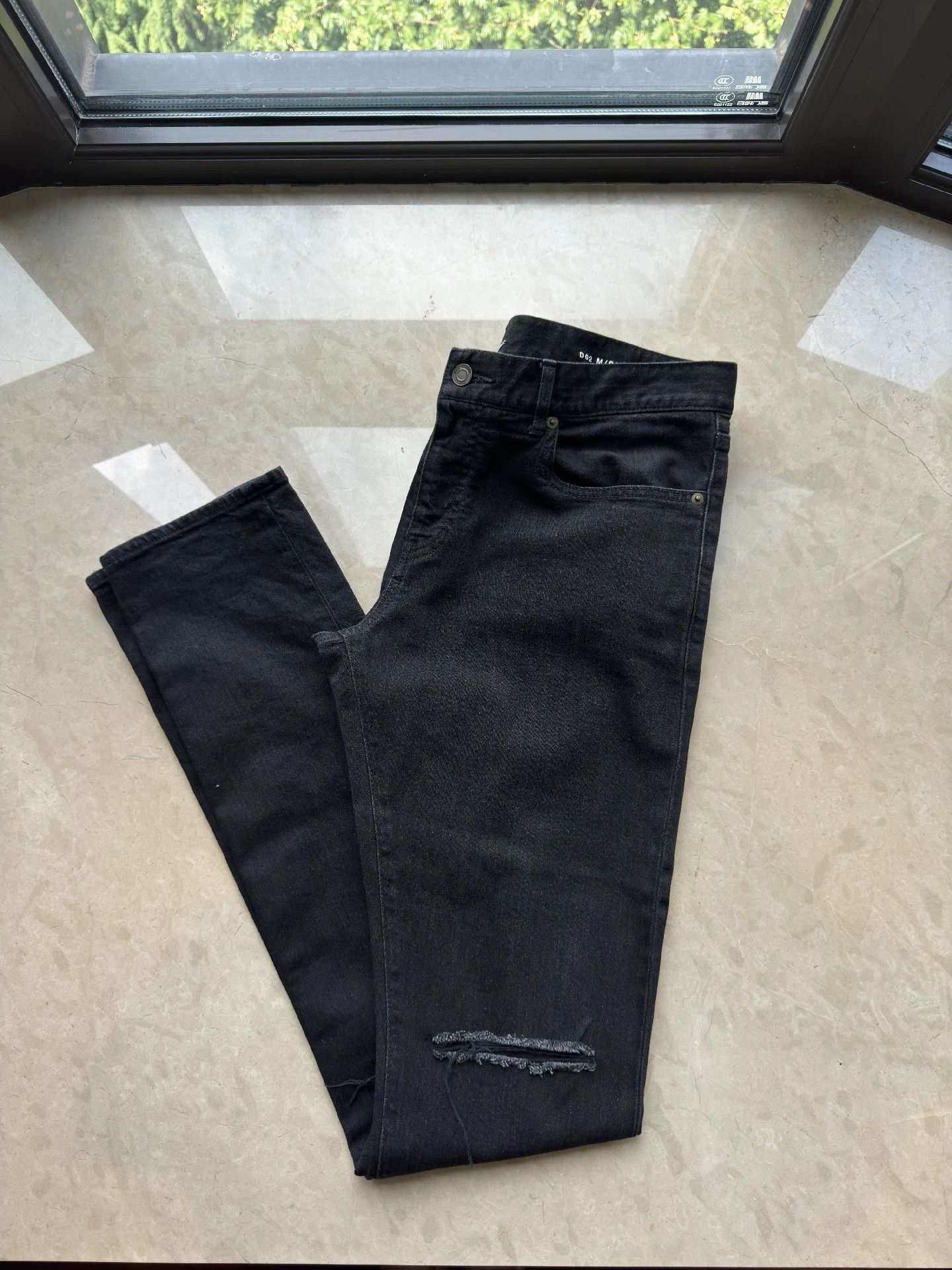 Saint Laurent Paris Saint Laurent Paris Men's ripped jeans Size US 33 - 5 Thumbnail