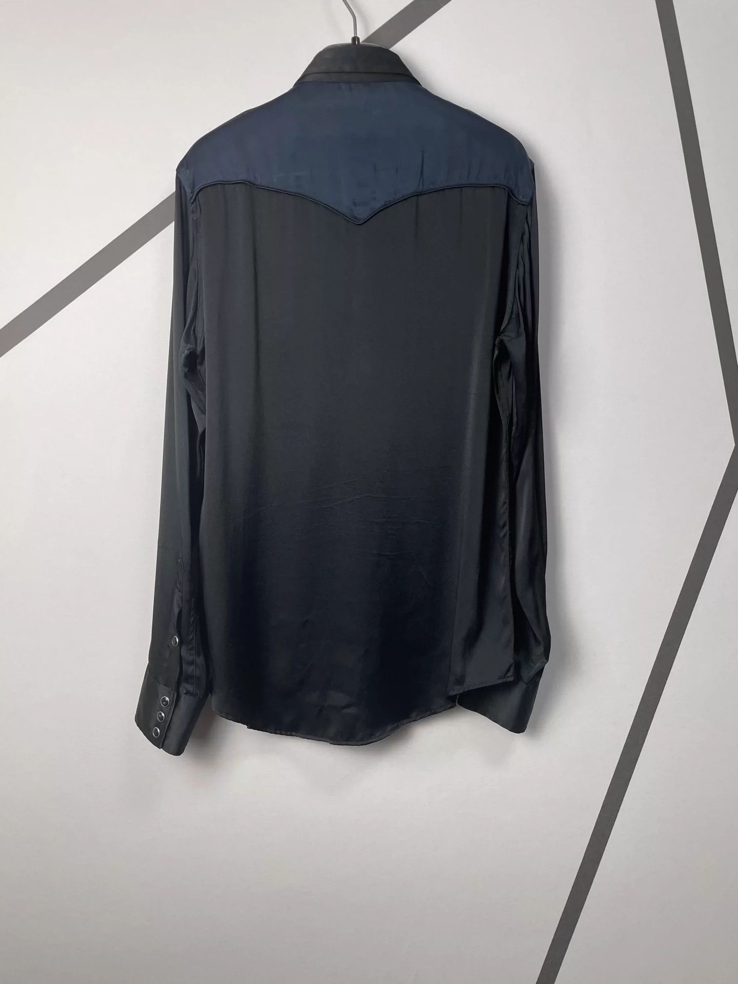 Saint Laurent Paris Saint Laurent Paris Color blocked mulberry silk shirt Size US M / EU 48-50 / 2 - 2 Thumbnail