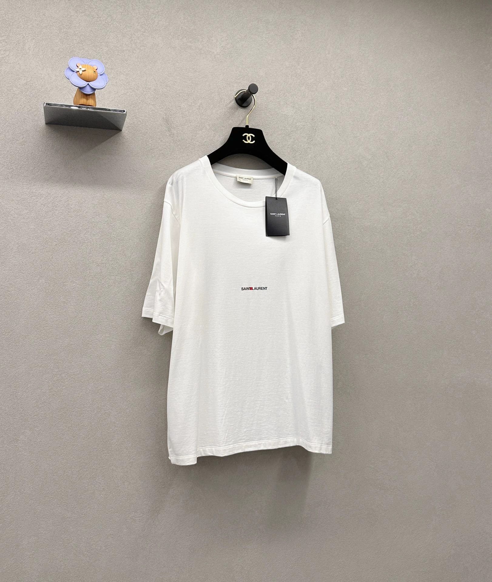 Saint Laurent Paris Saint Laurent Paris Basic logo short sleeved shirt Size US M / EU 48-50 / 2 - 3 Thumbnail