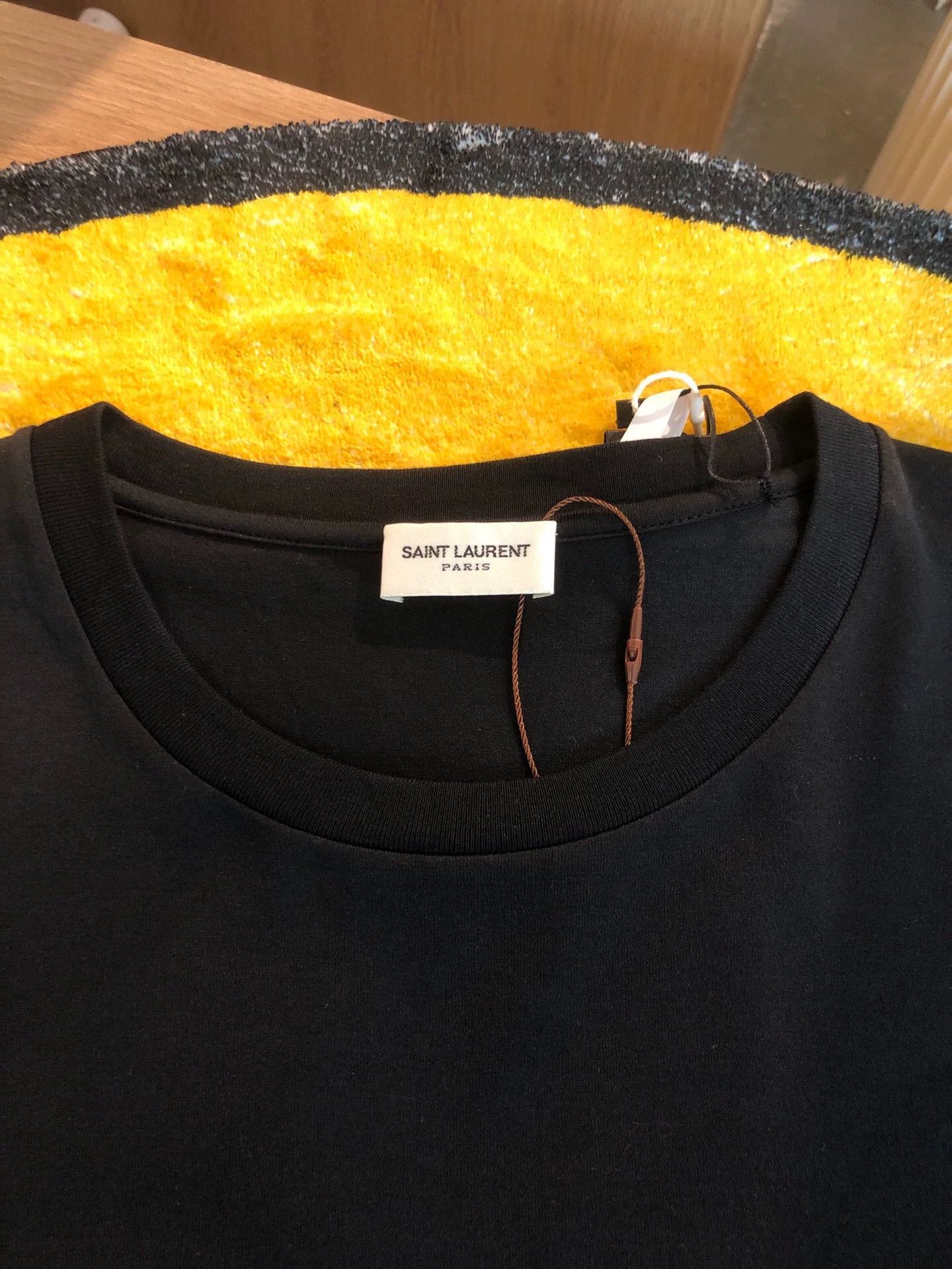 Saint Laurent Paris Saint Laurent Paris Basic logo short sleeved shirt Size US L / EU 52-54 / 3 - 3 Thumbnail