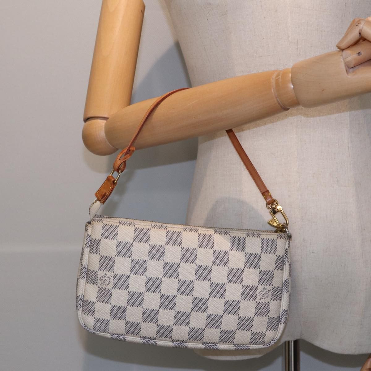 Louis Vuitton Louis Vuitton Pochette accessoires clutch Size ONE SIZE - 7 Thumbnail