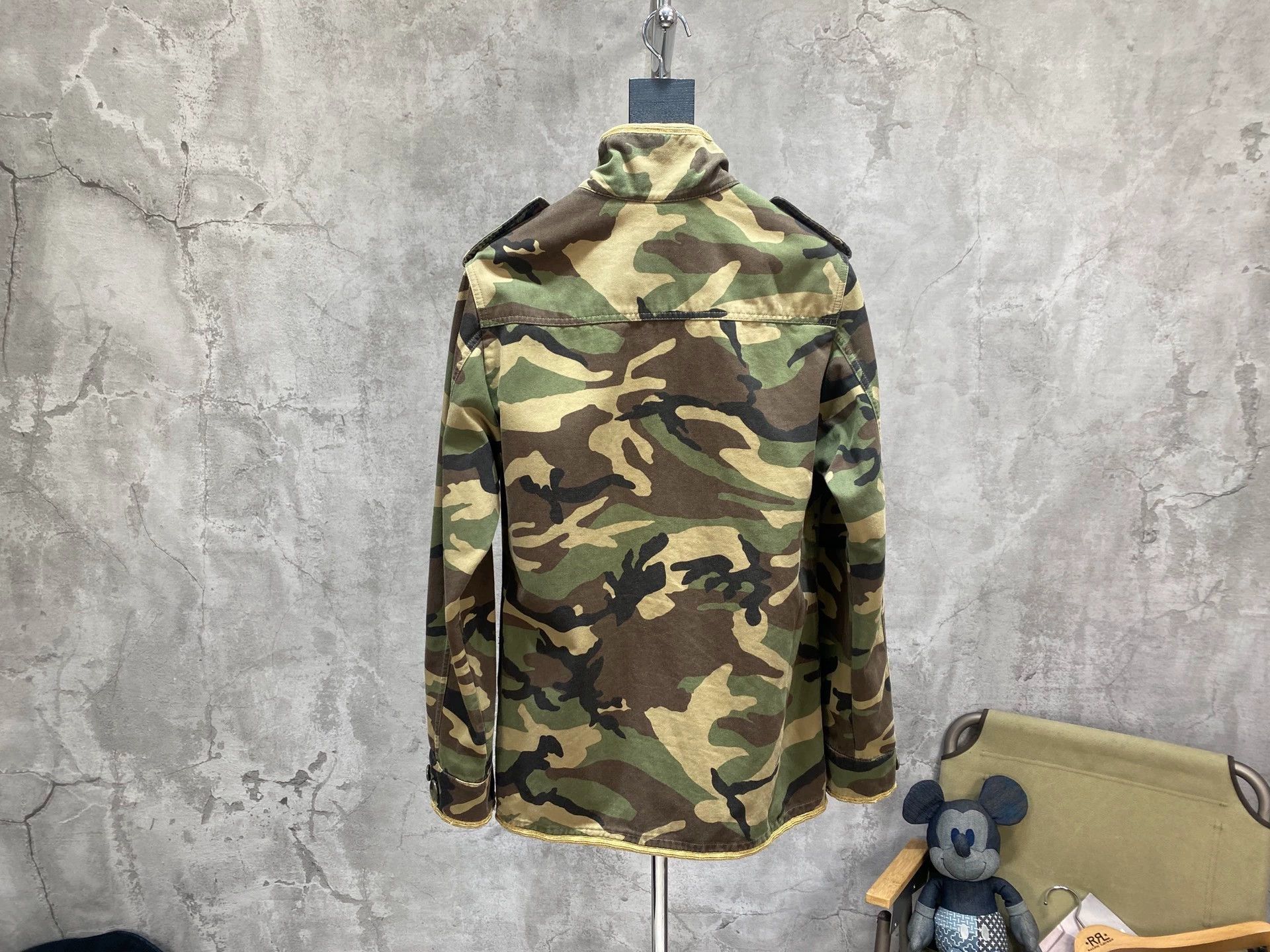 Saint Laurent Paris Saint Laurent Paris Gold thread camouflage jacket Size US S / EU 44-46 / 1 - 4 Thumbnail