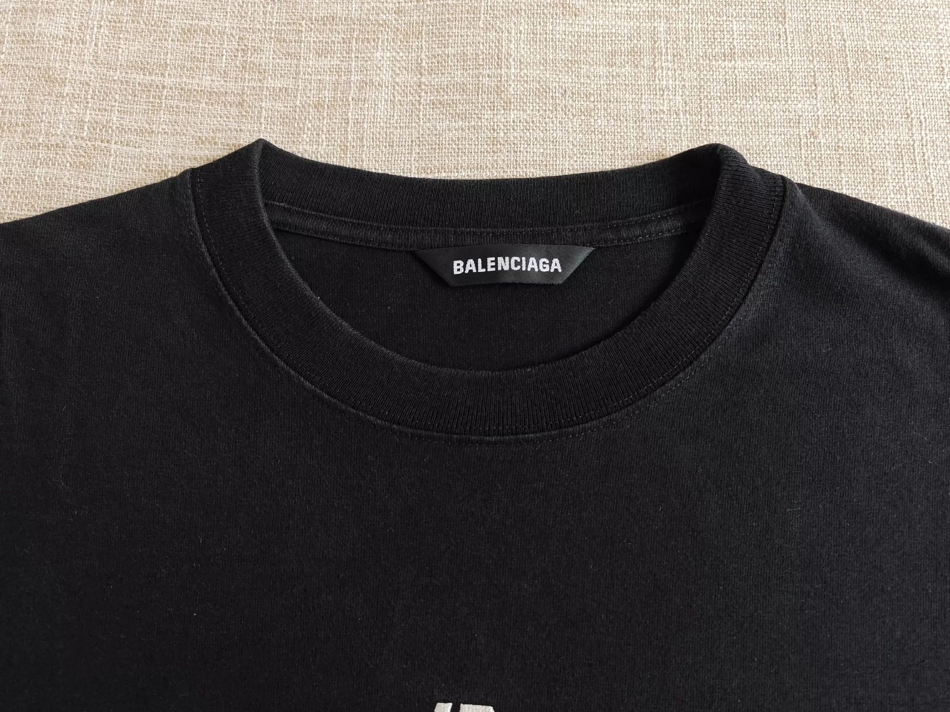 Balenciaga Balenciaga short sleeved t-shirt Size US S / EU 44-46 / 1 - 2 Thumbnail