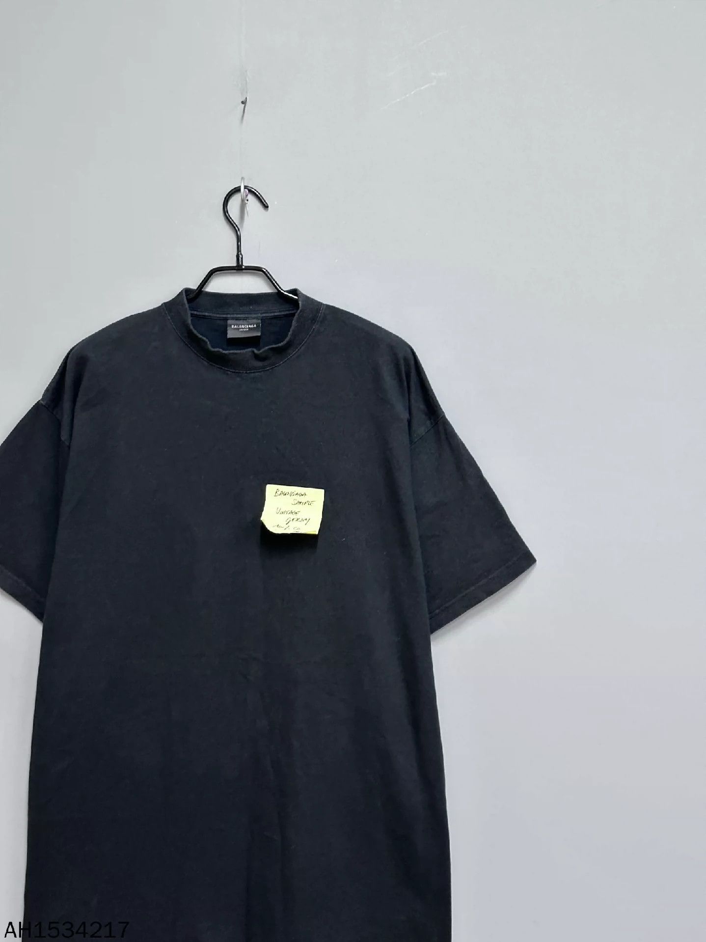 Balenciaga Balenciaga Short sleeved with sticky notes Size US L / EU 52-54 / 3 - 2 Thumbnail
