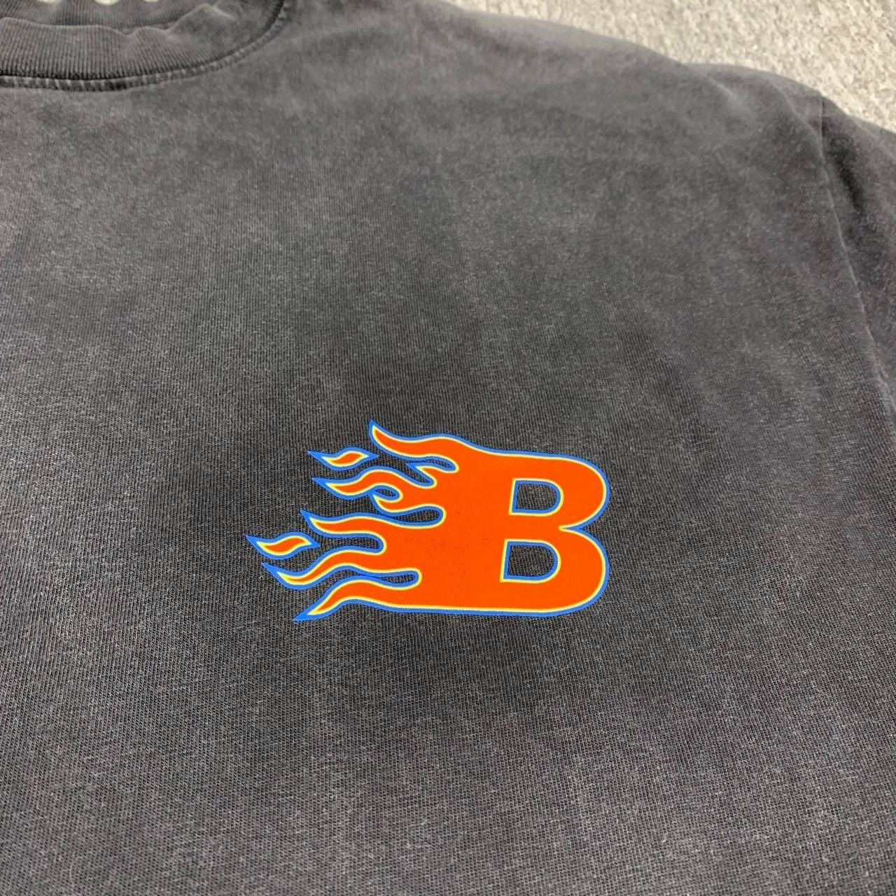Balenciaga Balenciaga Double sided black flame B washed distressed short sleeved shirt Size US XXS / EU 40 - 3 Thumbnail