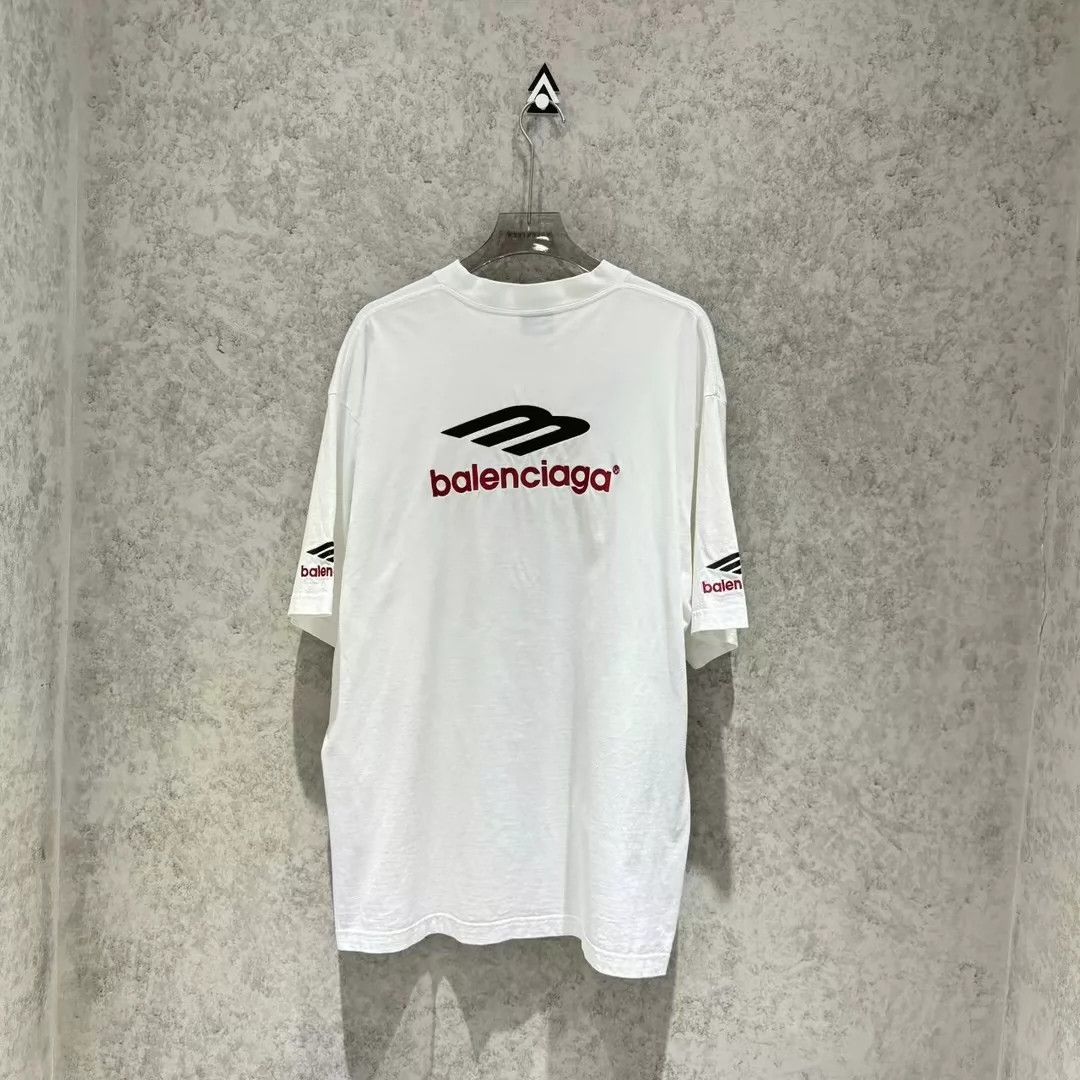 Balenciaga Balenciaga White 3b Embroidered Bright Thread Short Sleeve Size US L / EU 52-54 / 3 - 2 Thumbnail