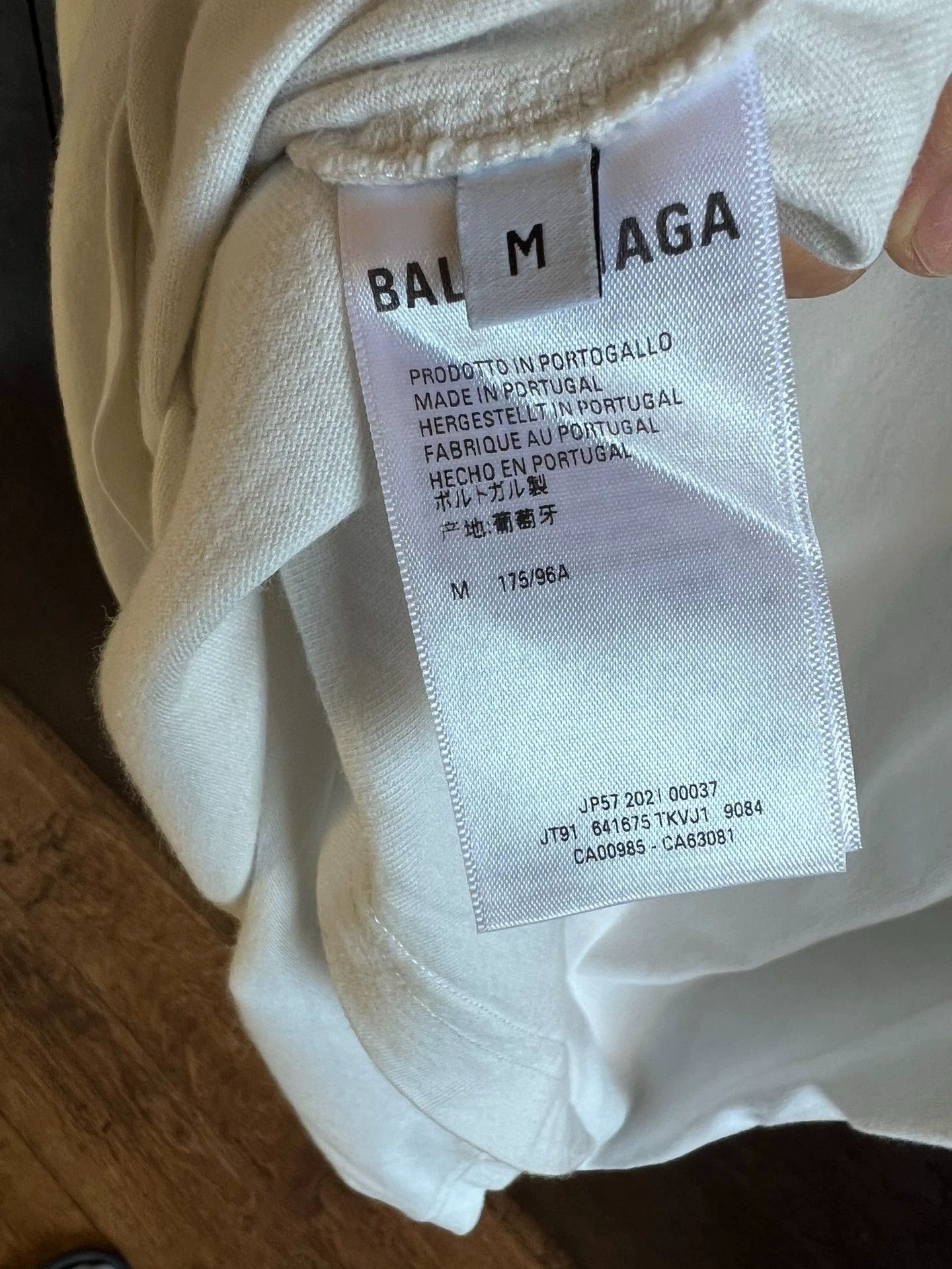 Balenciaga Balenciaga short sleeved cola embroidery Size US M / EU 48-50 / 2 - 5 Thumbnail