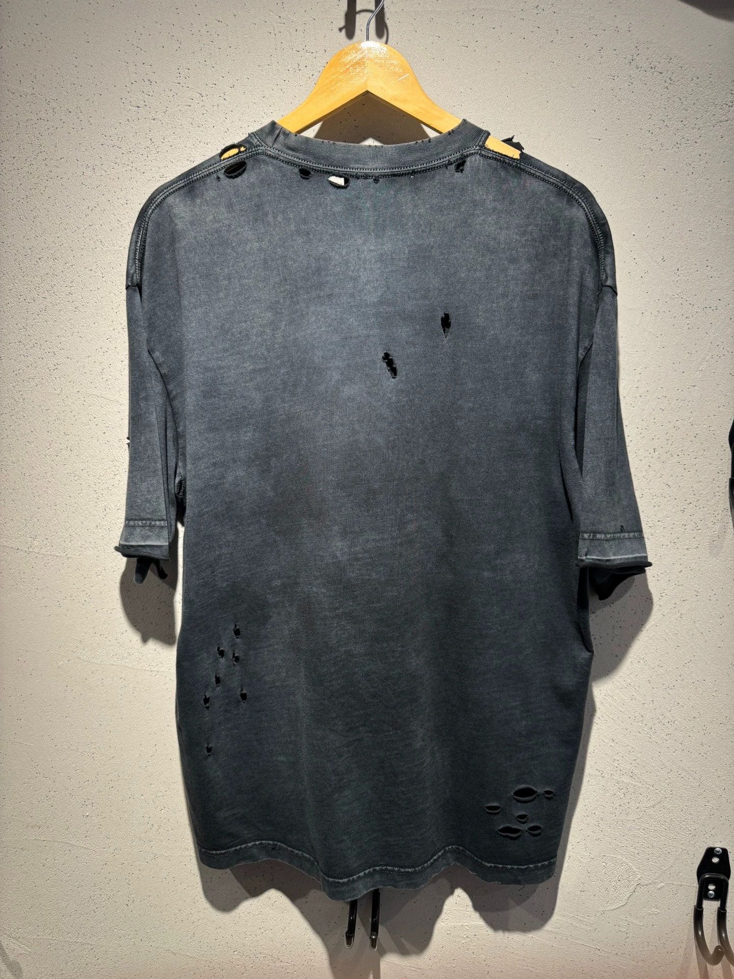 Balenciaga Balenciaga SS22 Maison Series BB Letter Logo Printed Cracks Wear and Tear, Hole Making, Old Washing Retro Loose Round Neck Short Sleeve Size US S / EU 44-46 / 1 - 2 Thumbnail