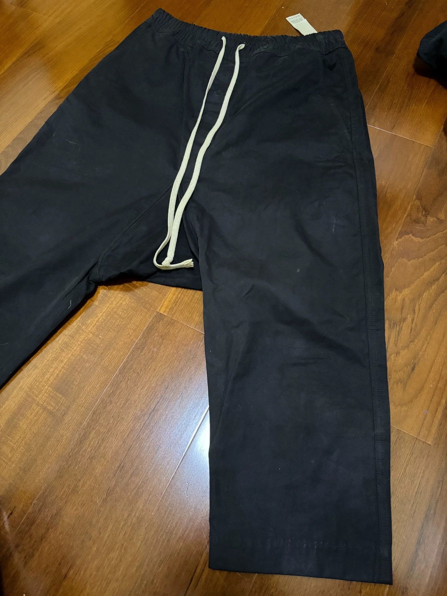 Rick Owens Rick owens Men's drawstring elastic black nylon seven-point shift pants Size US 30 / EU 46 - 3 Thumbnail