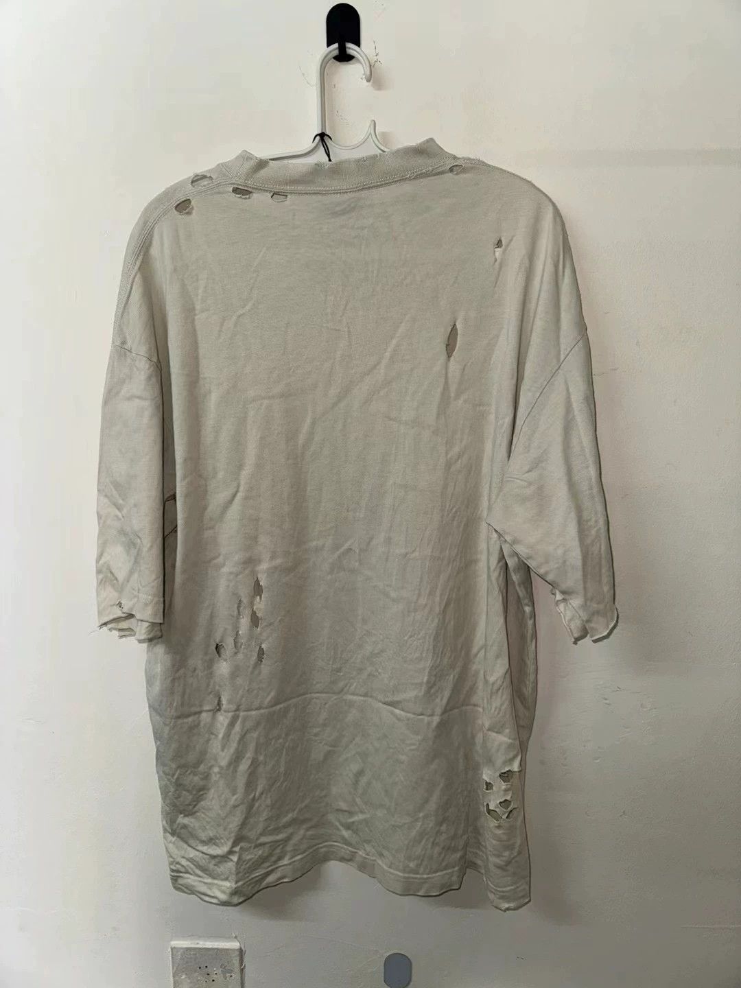 Balenciaga Balenciaga Rice White Destruction Scissors Short Sleeve Size US M / EU 48-50 / 2 - 2 Thumbnail
