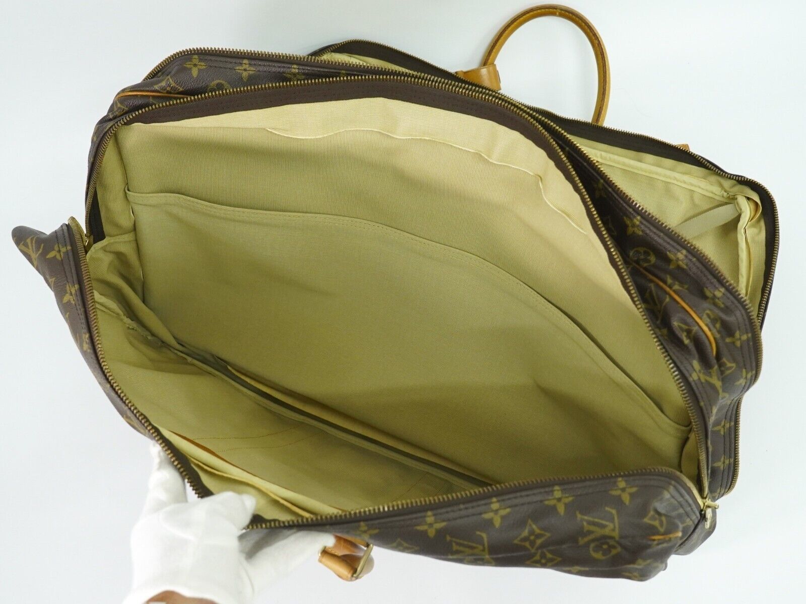 Louis Vuitton Louis Vuitton Sirius travel Size ONE SIZE - 5 Thumbnail