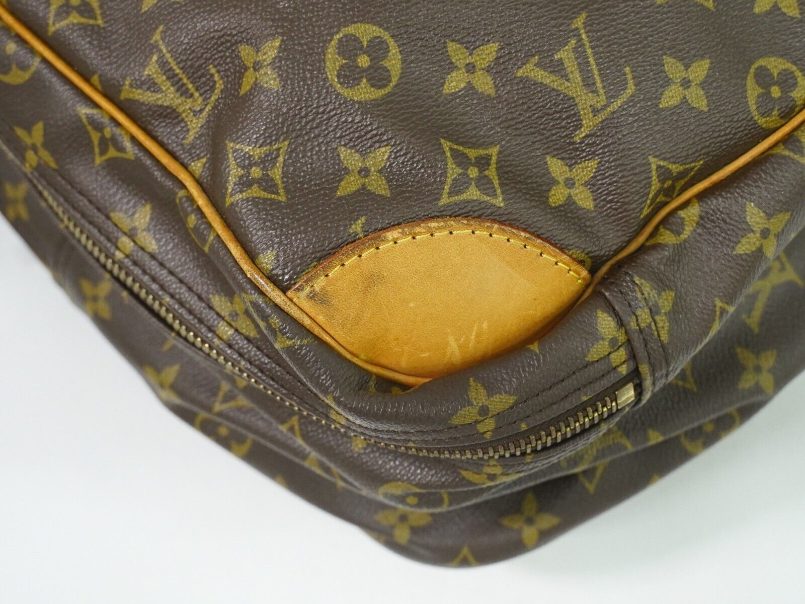 Louis Vuitton Louis Vuitton Sirius travel Size ONE SIZE - 16 Thumbnail