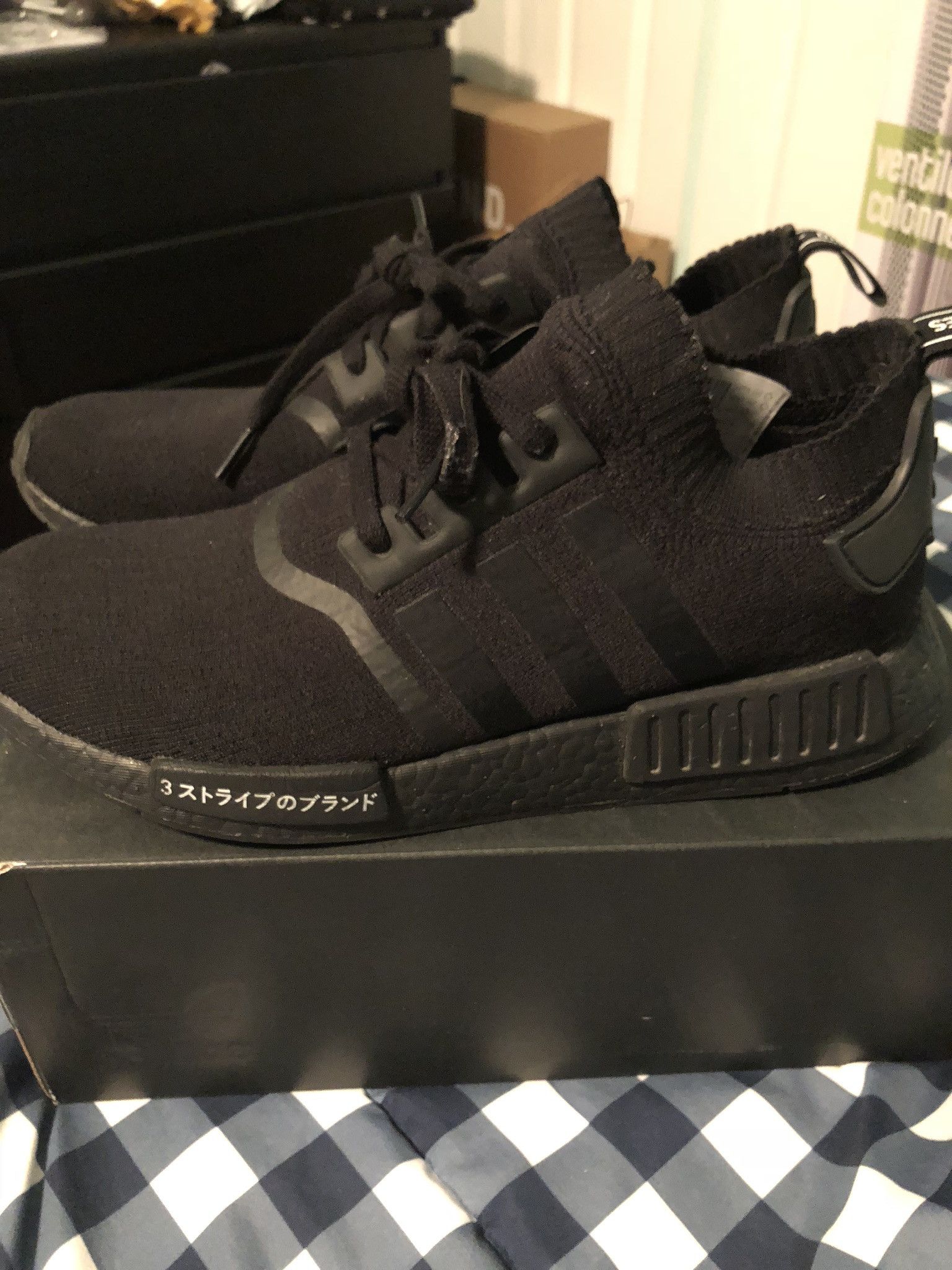 adidas triple black japan