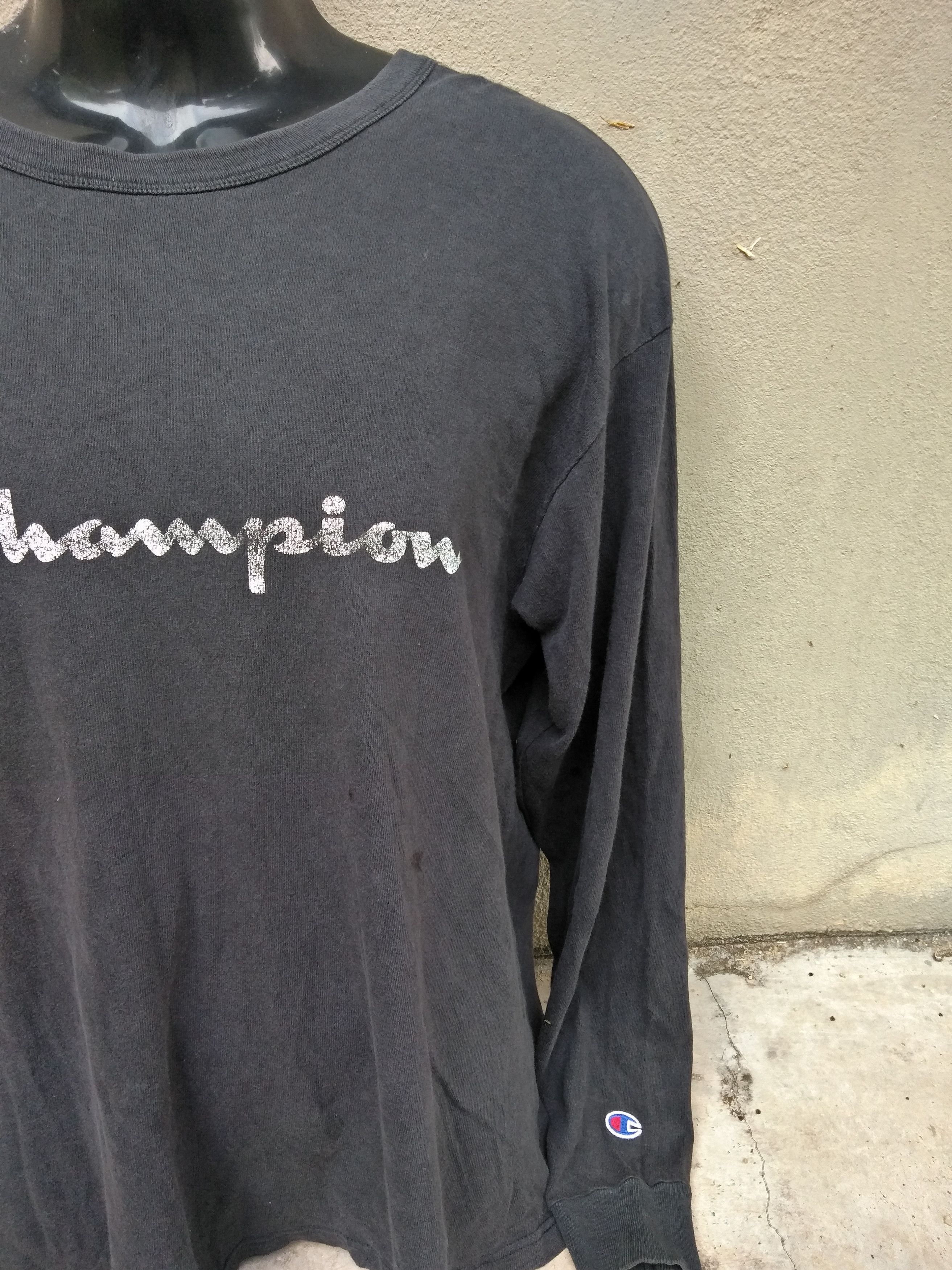 Champion × Vintage 💥💥Vintage 90s Champion Big Logo Sunfaded T Shirt Size US L / EU 52-54 / 3 - 2 Thumbnail