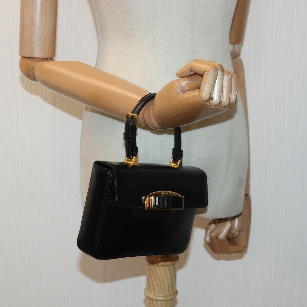 Prada Ribbon Black Leather Handbag (Pre-Owned) Size ONE SIZE - 9 Thumbnail
