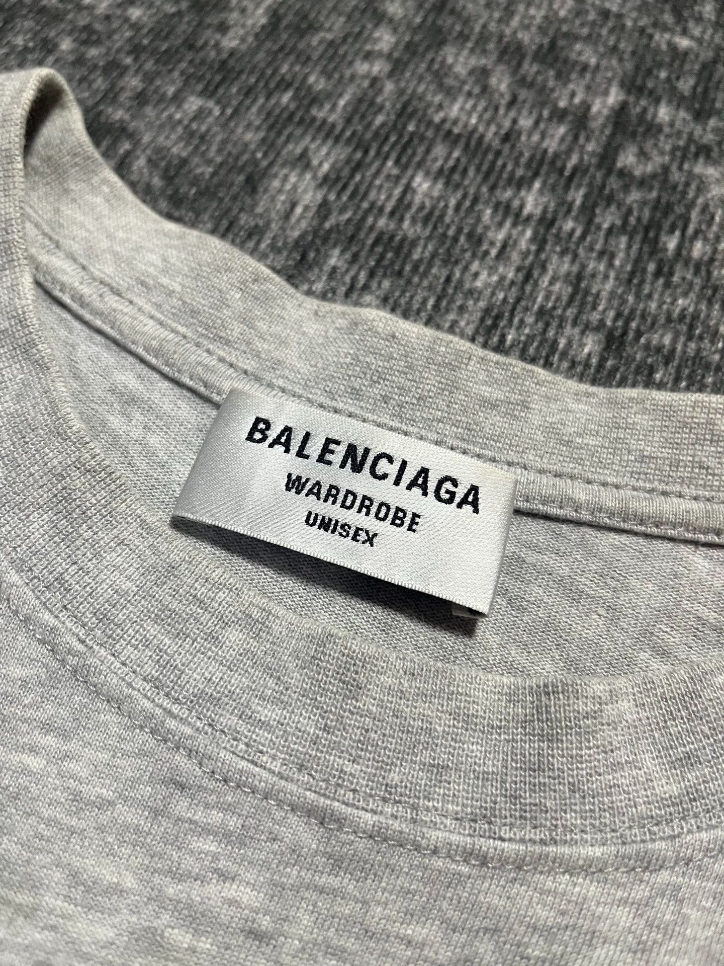 Balenciaga Balenciaga Grey Embroidered Wave Cola Short sleeved T-shirt Size US XL / EU 56 / 4 - 5 Thumbnail