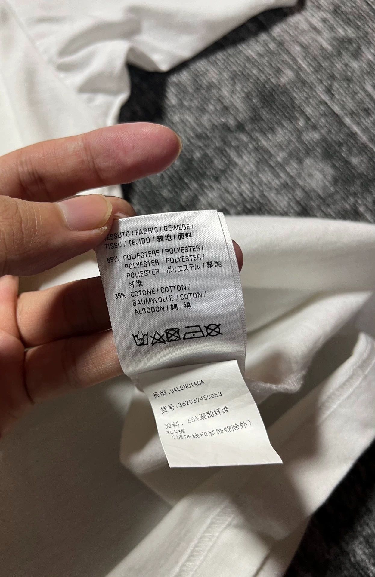 Balenciaga Balenciaga White Seven Nation Language Short Sleeve T-shirt Size US XS / EU 42 / 0 - 7 Thumbnail