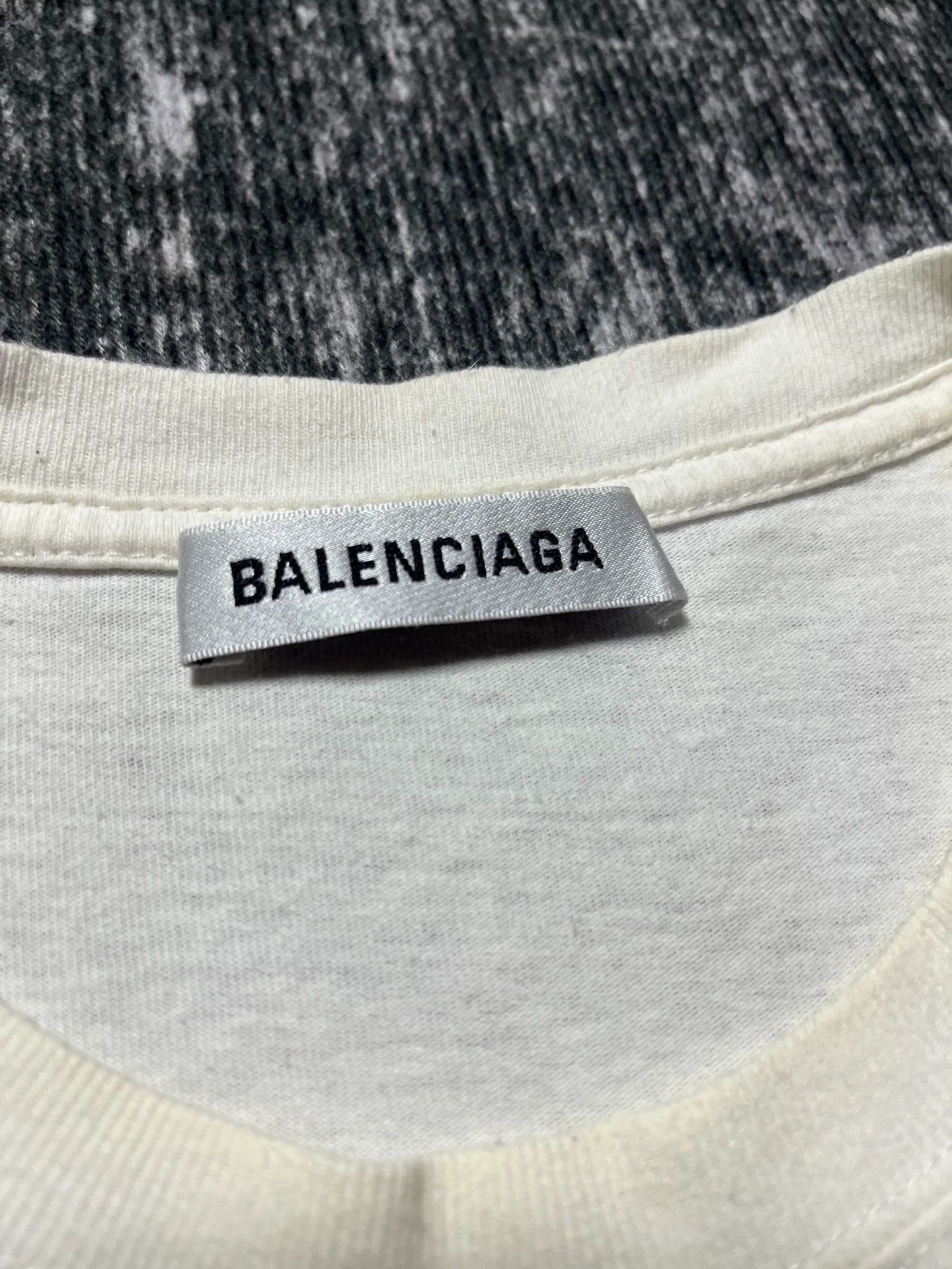 Balenciaga Balenciaga White Lock Short Sleeve Size US XS / EU 42 / 0 - 4 Thumbnail