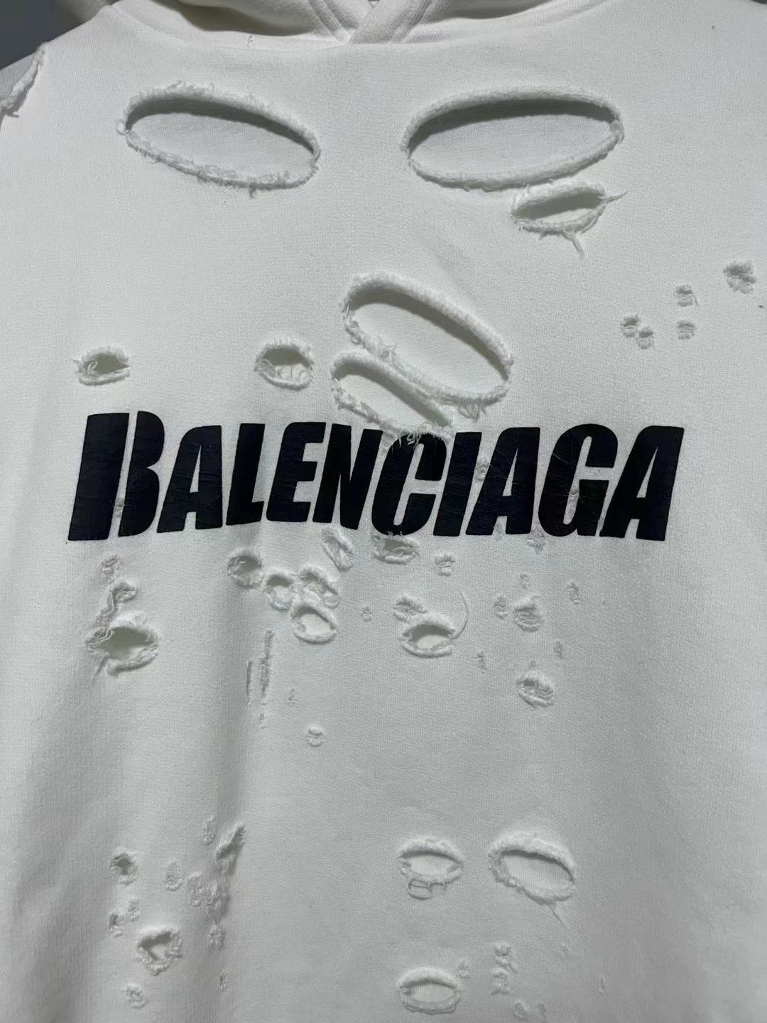 Balenciaga Balenciaga White Big Hole Hoodie Size US XXS / EU 40 - 3 Thumbnail