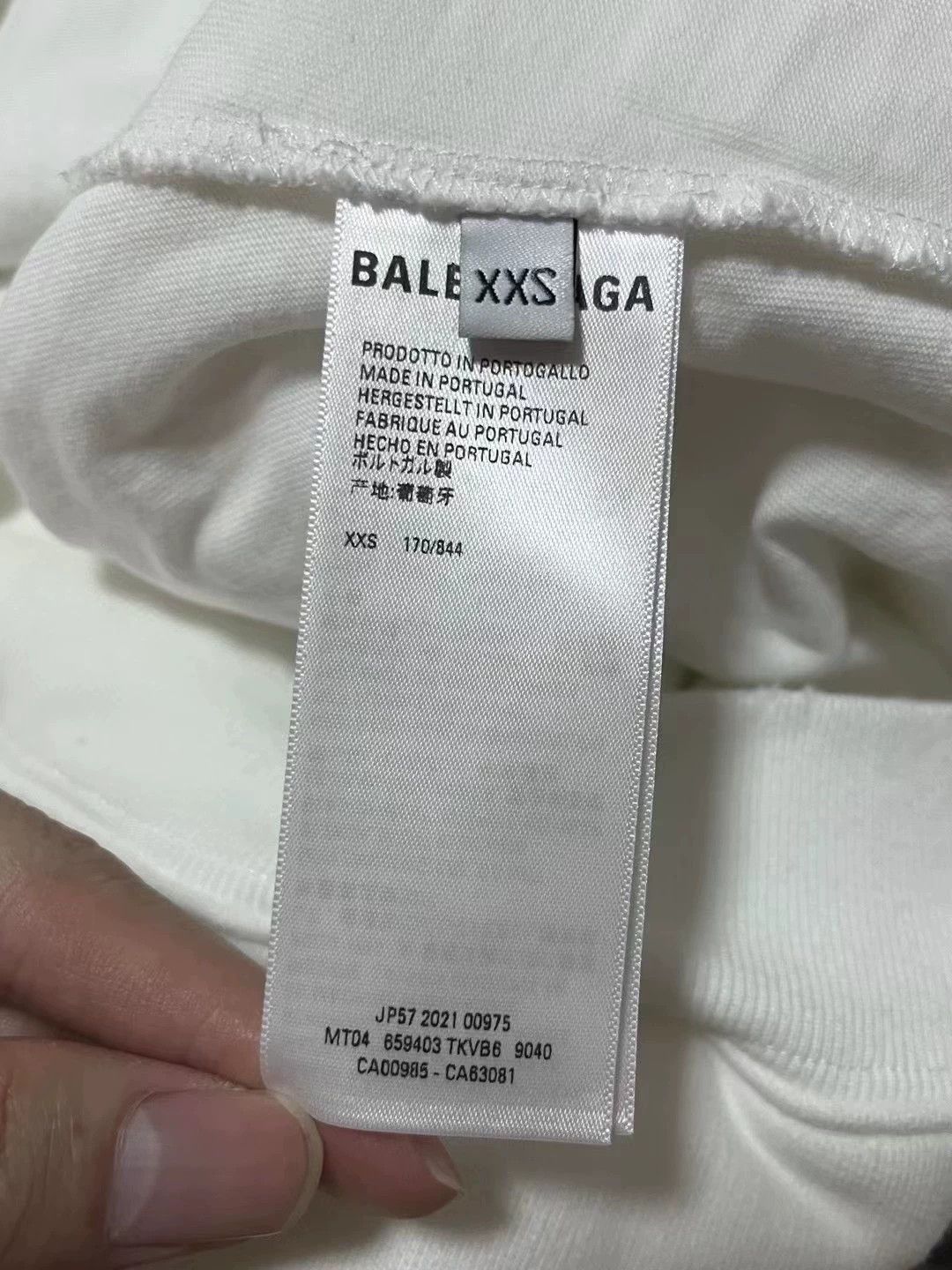 Balenciaga Balenciaga White Big Hole Hoodie Size US XXS / EU 40 - 5 Thumbnail
