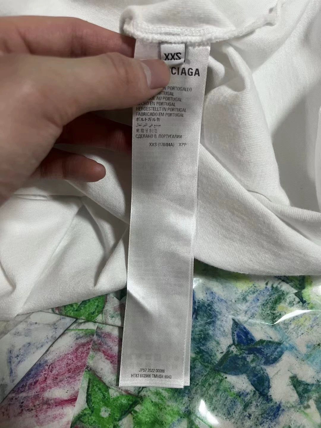 Balenciaga Balenciaga new collection of art destroying signature short sleeves Size US XXS / EU 40 - 5 Thumbnail