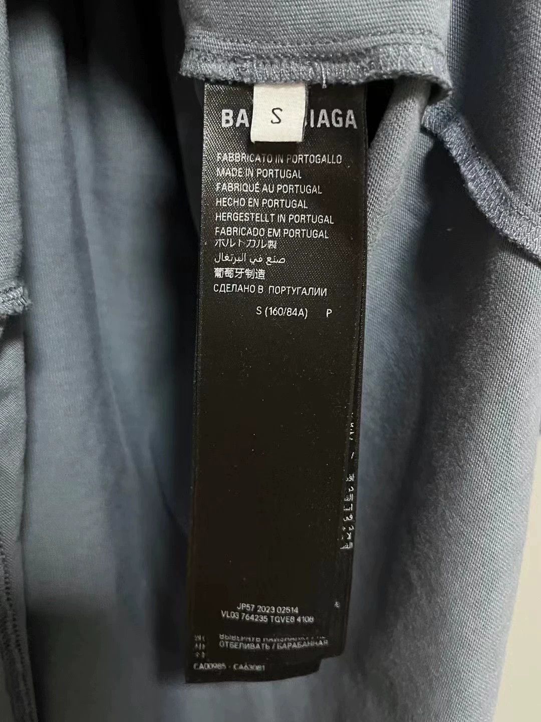 Balenciaga Balenciaga new vintage diamond short sleeved shirt Size US S / EU 44-46 / 1 - 4 Thumbnail