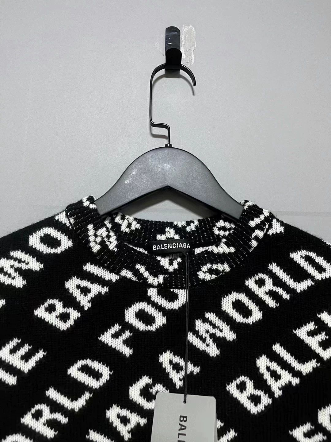 Balenciaga Balenciaga logo printed sweater Size US L / EU 52-54 / 3 - 3 Thumbnail