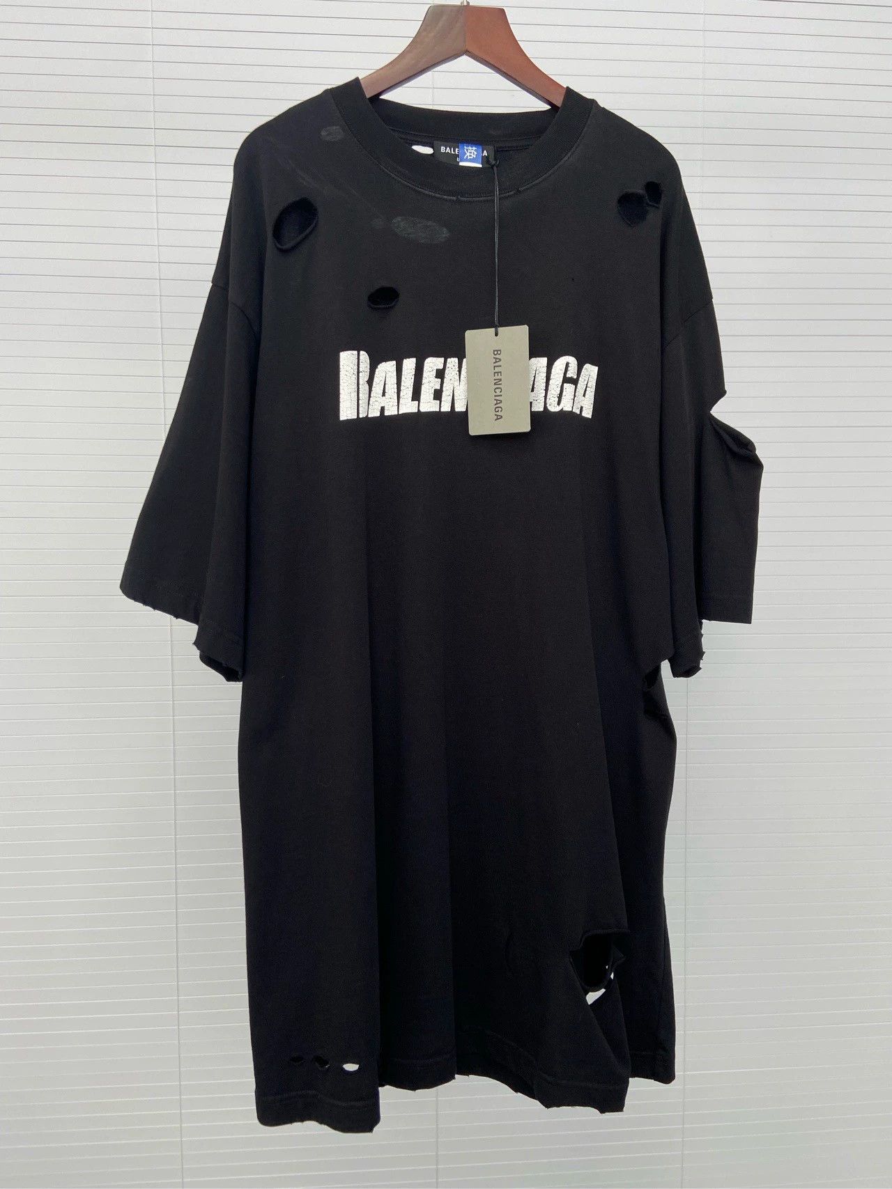 Balenciaga Balenciaga destroys logo cracks short sleeves Size US XS / EU 42 / 0 - 3 Thumbnail