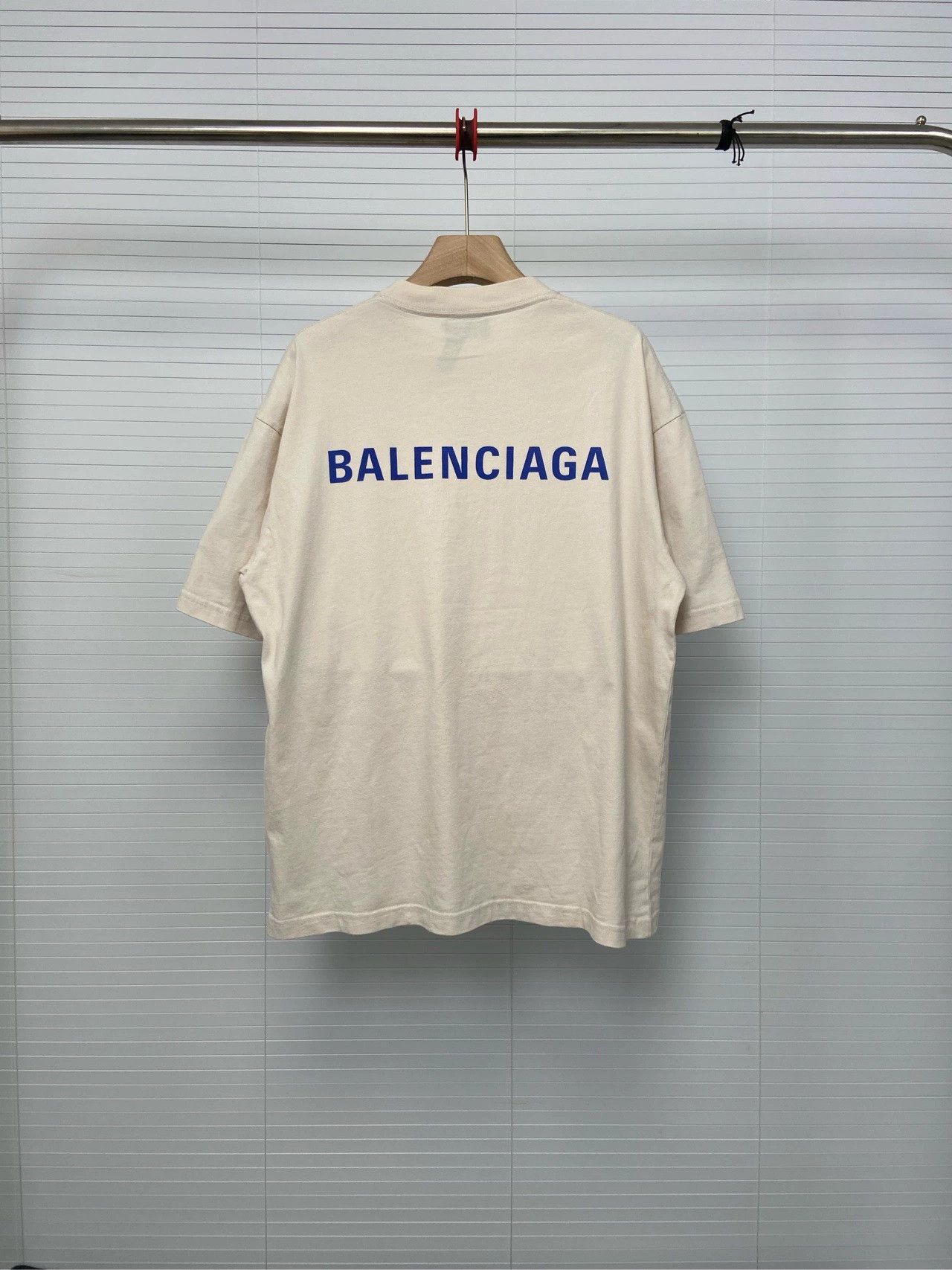 Balenciaga Balenciaga logo printed round neck pullover short sleeved shirt Size US S / EU 44-46 / 1 - 2 Thumbnail