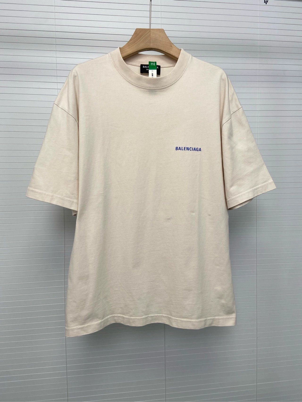 Balenciaga Balenciaga logo printed round neck pullover short sleeved shirt Size US S / EU 44-46 / 1 - 3 Thumbnail