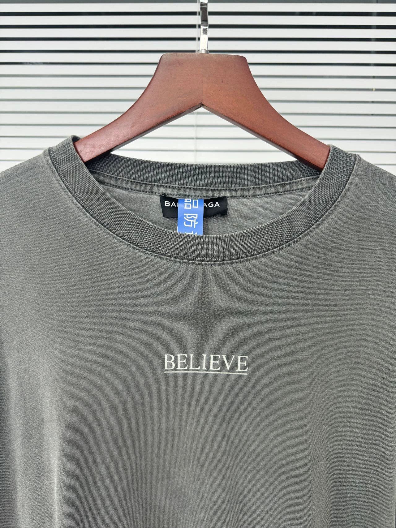 Balenciaga Balenciaga slogan letter washed grey short sleeved shirt Size US M / EU 48-50 / 2 - 4 Thumbnail
