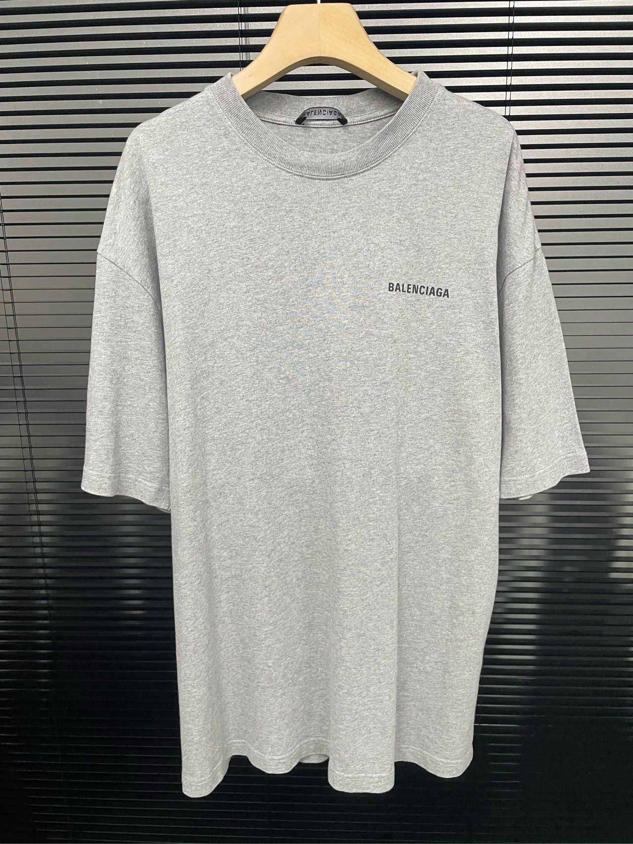 Balenciaga Balenciaga front and back logo short sleeved gray Size US S / EU 44-46 / 1 - 2 Thumbnail